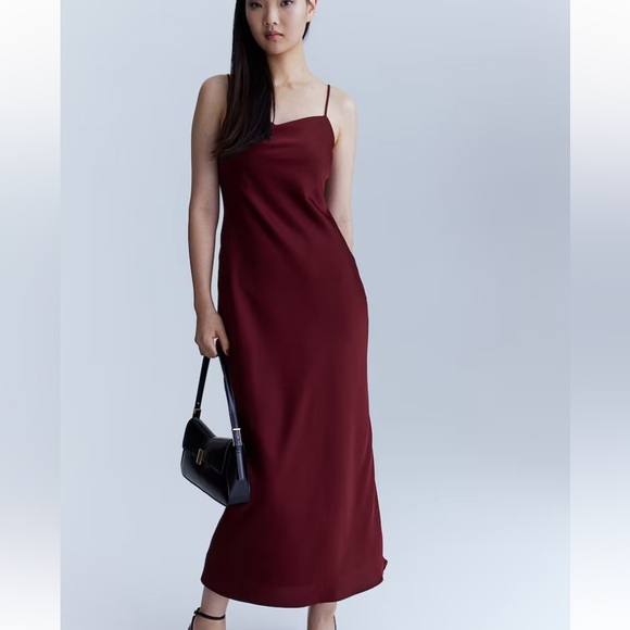 Elegant Burgundy Slip Dress - Picture 1 of 7